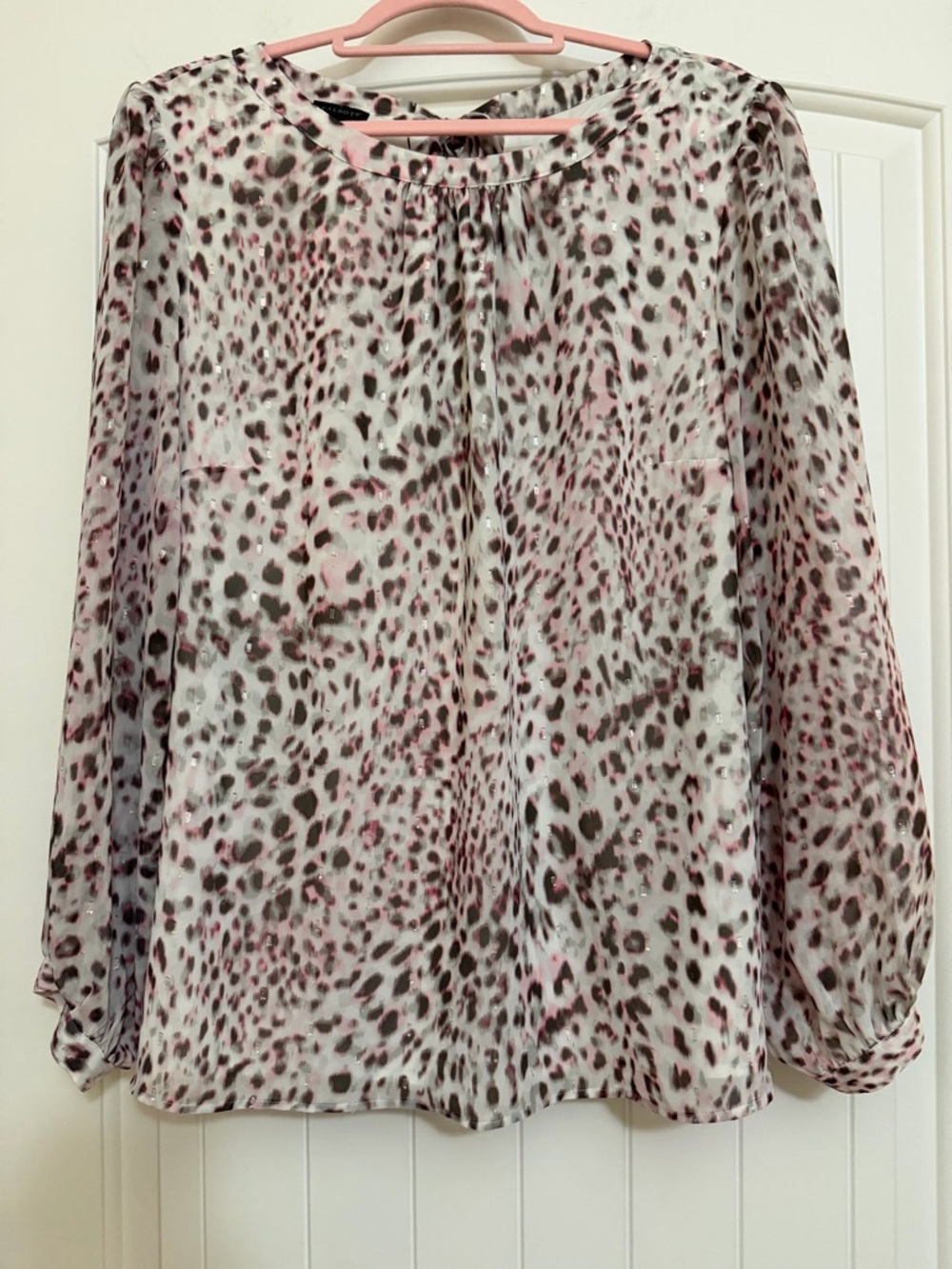 Talbots Pink Leopard Print Top Silver Metallic Thread Design long-sleeve Sz XL